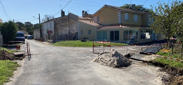 travaux d'enfouissement des réseaux Rue de la Piérrière.jpg
